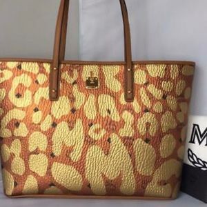 Mcm leopard Anya tote